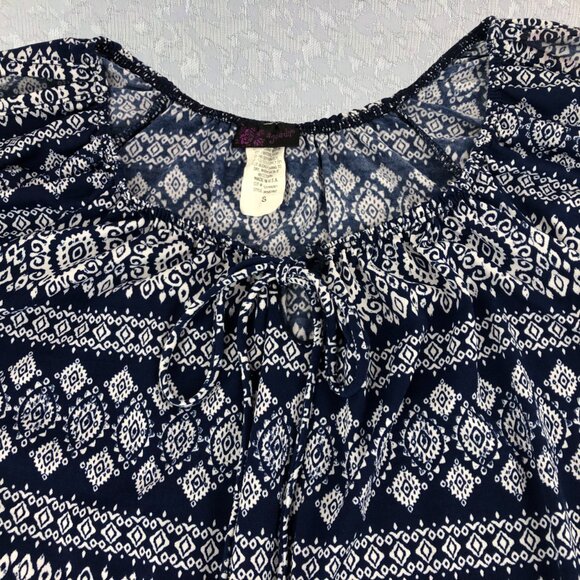 Agenda Dark Blue and White Cold Shoulder Scoop Neck Top Size S - Picture 4 of 12